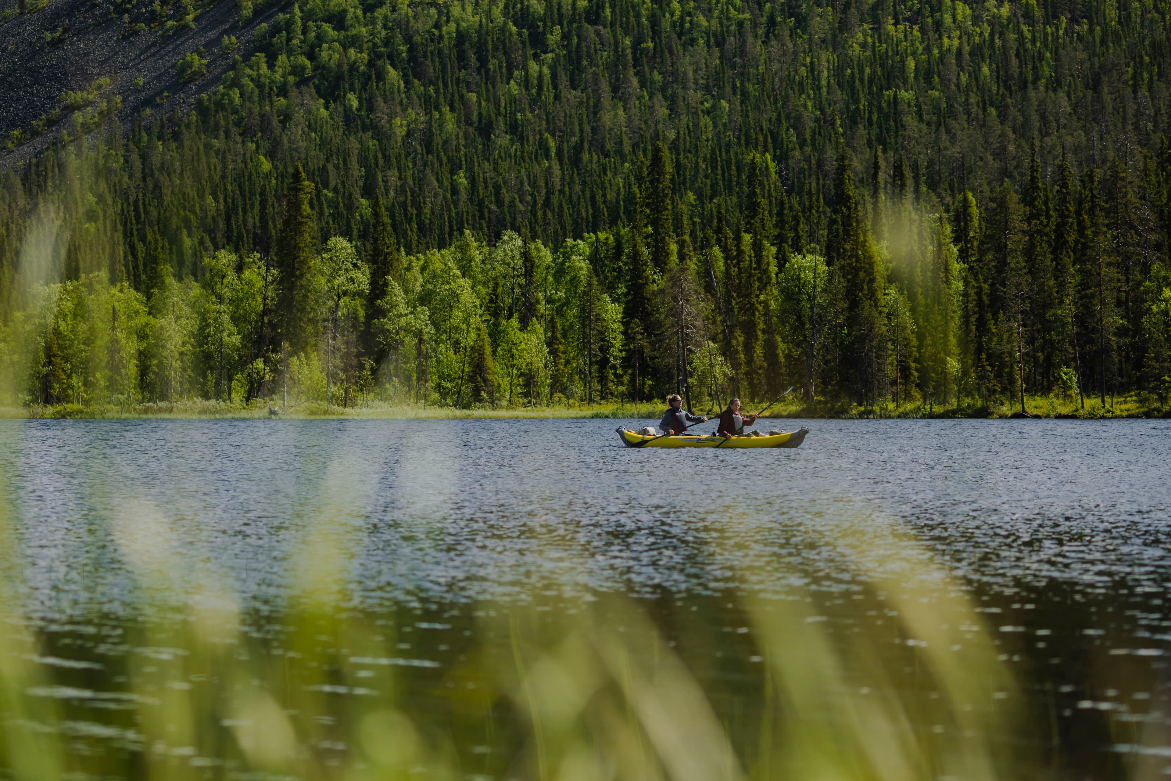 Lapland Safaris canoeing